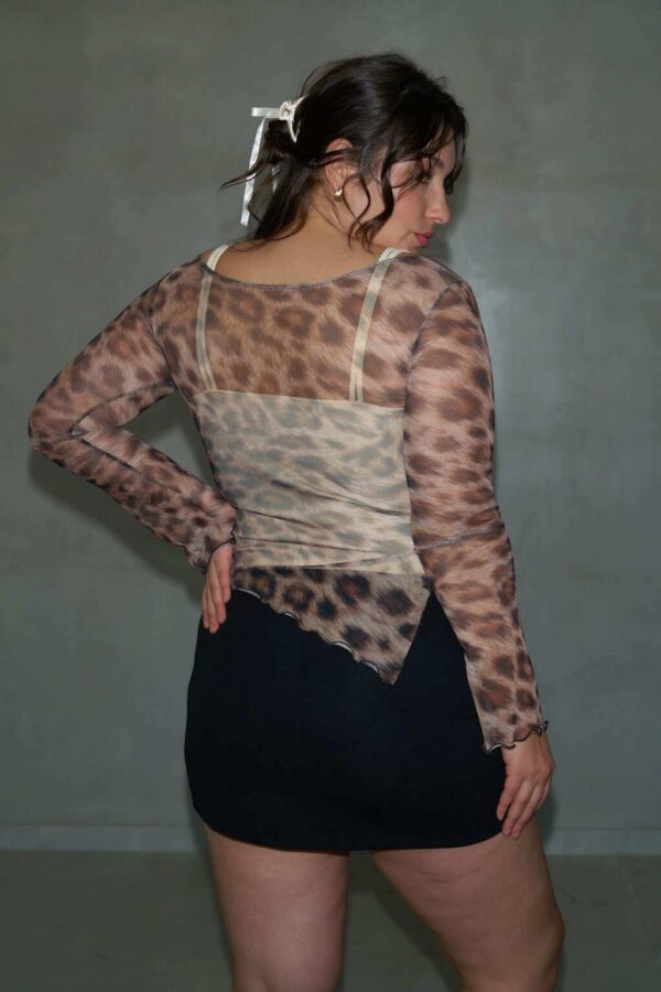 IMG-20251229-WA0164 Blusa print asimetrica