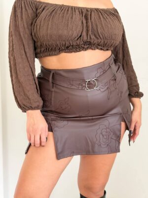 Short pollera ecocuero-bordado