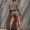 Short gamuza flecos
