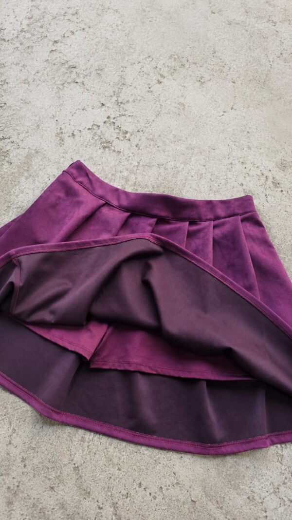 Short pollera tableada gamuza