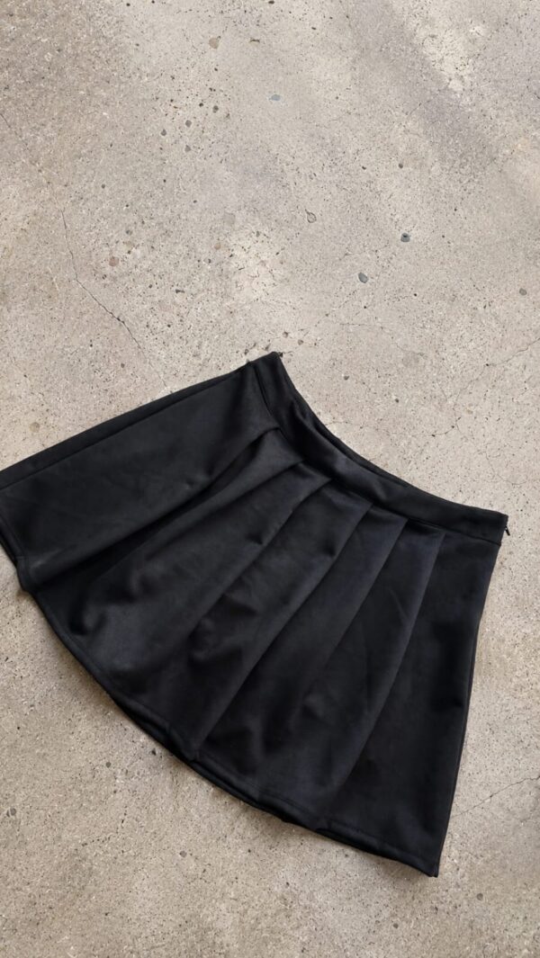 Short pollera tableada gamuza