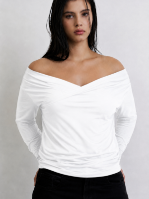 Blusa camiseta v cruzada